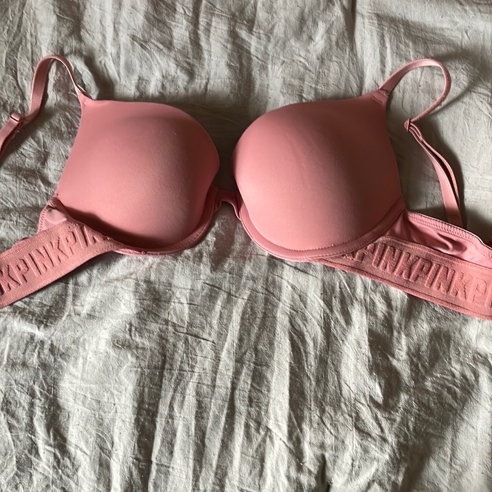 Victoria’s Secret PINK Push Up T-shirt Bra